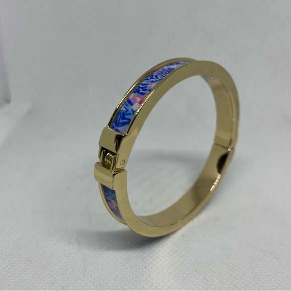 Lilly Pulitzer Gold Navy Holy Flocksmolie Hinge Bracelet and Drawstring Bag NEW - Picture 7 of 8